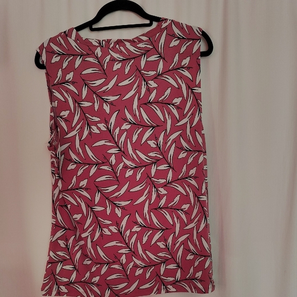 Ann Taylor Factory Pink and White Patterned Blouse - Picture 3 of 3
